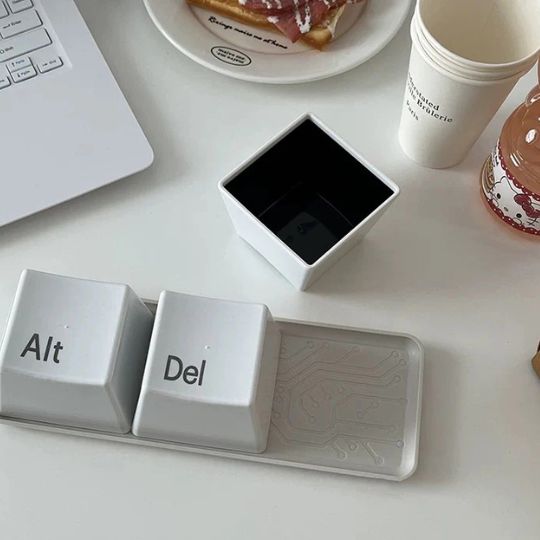 Keyboard water Cup