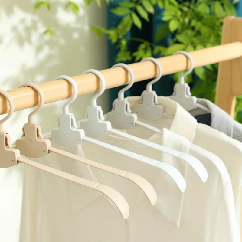 Foldable Plastic Hanger