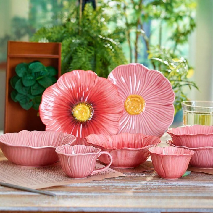 Flower Shape Dinner Set