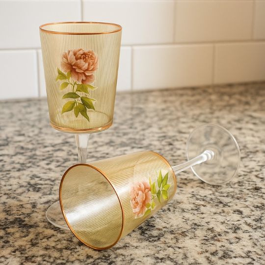 Floral Striped Wine Glass