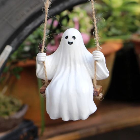Swinging Ghost