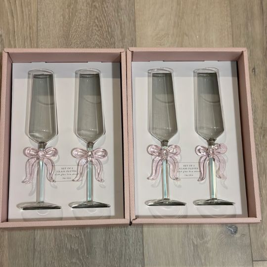 Pink Bow Glass Flutes