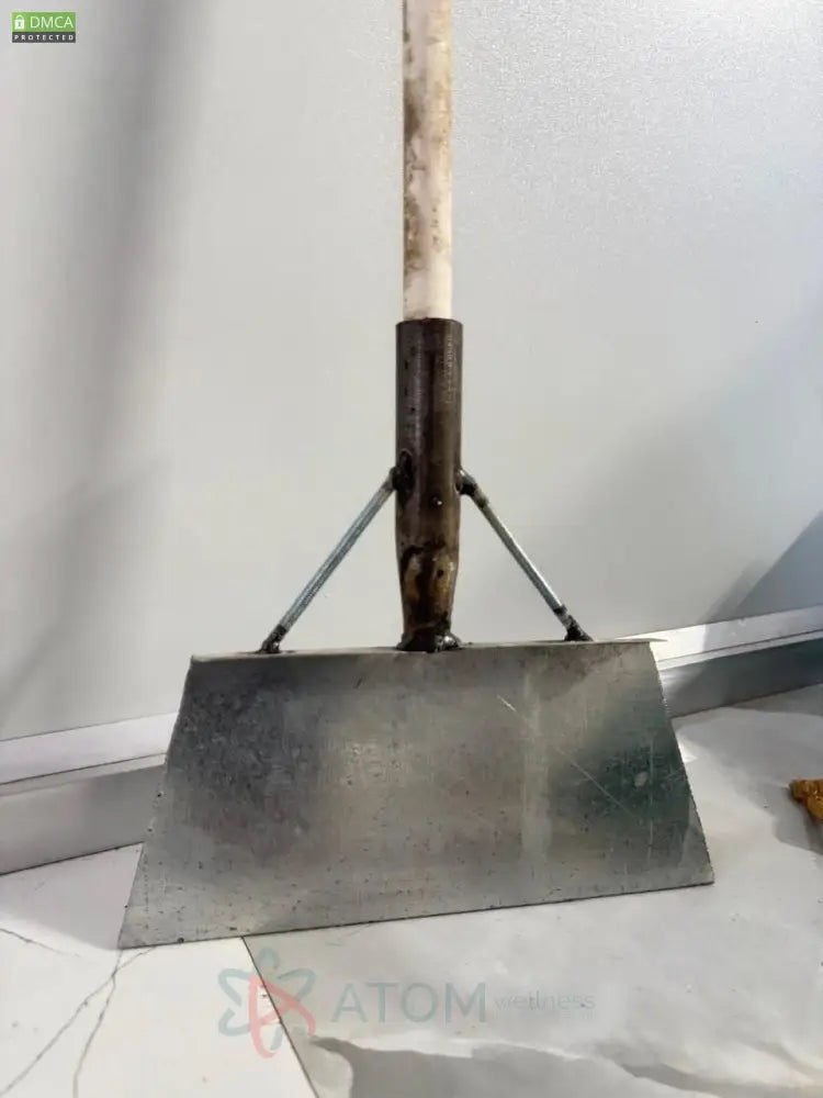 Multifunctional Deep Cleaning Stainless Steel Garden Outdoor Flat Shovel – Your Ultimate Gardening & Cleaning Tool